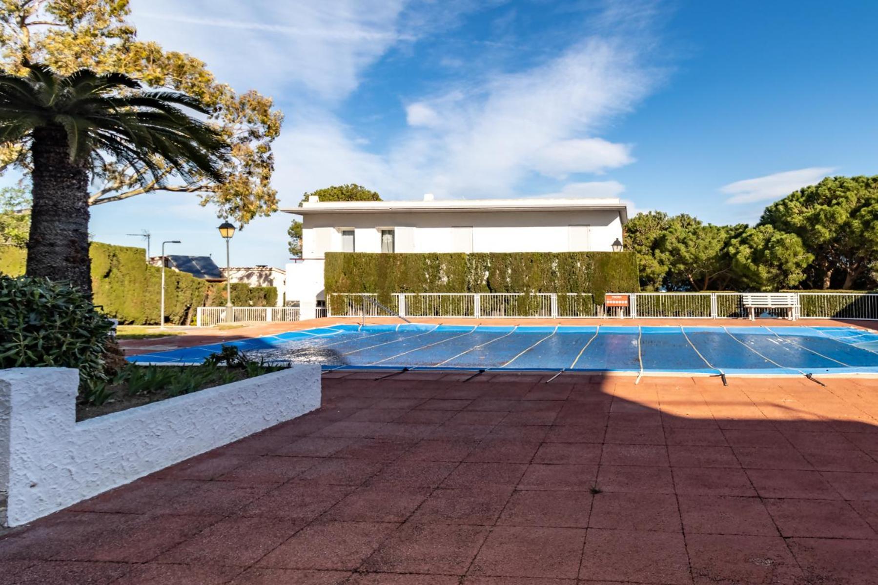 Llança Grifeu 151 Casa Adosada Con Piscina Comunitaria 빌라 외부 사진